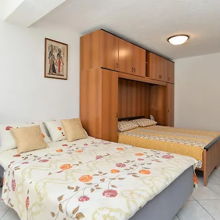 Apartmán Aleksandra 43 *