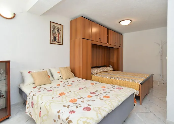 Apartman Aleksandra 43 *