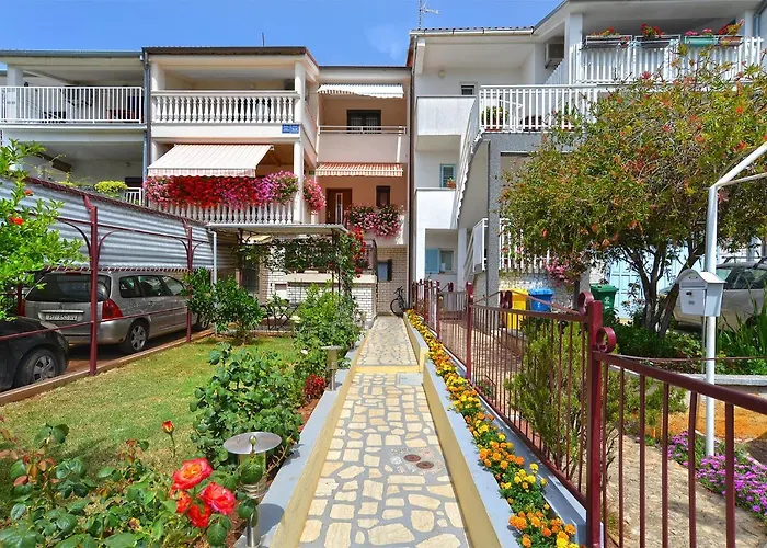 Aleksandra 43 Apartman Póla