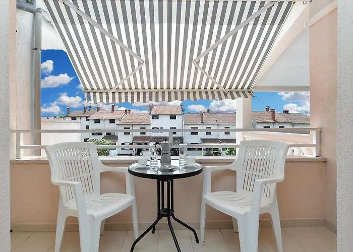 Apartamento Aleksandra 43 *