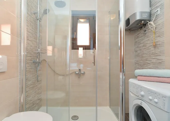 Aleksandra 43 * Póla