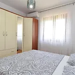 Aleksandra 43 Appartement *